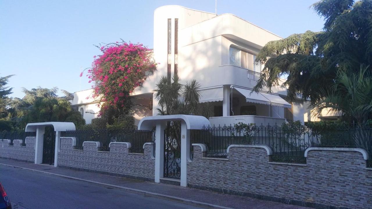 Villa Mary - Oro Trani Esterno foto