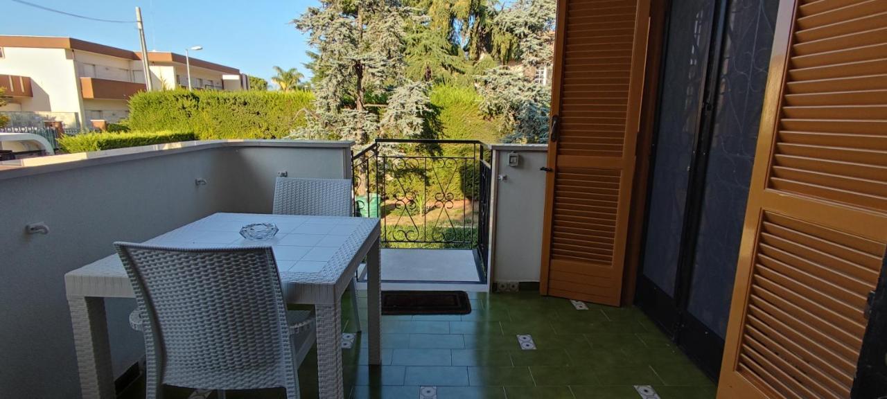 Villa Mary - Oro Trani Esterno foto